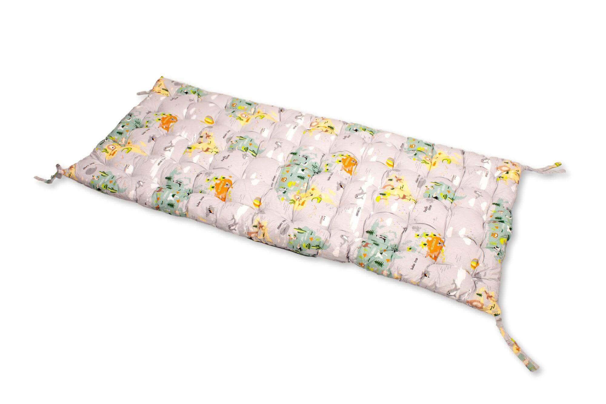 Climbing Arch / Rocker with Map Pattern Pillow